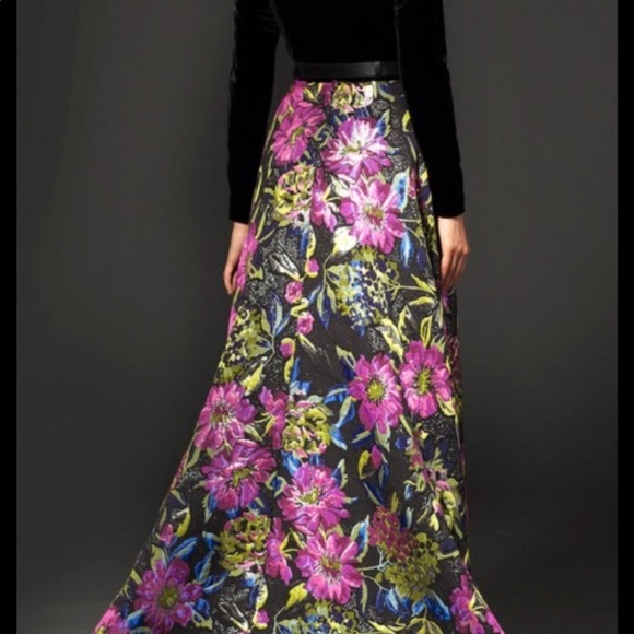 Velvet beautiful Jovani runway gown - Picture 3 of 3